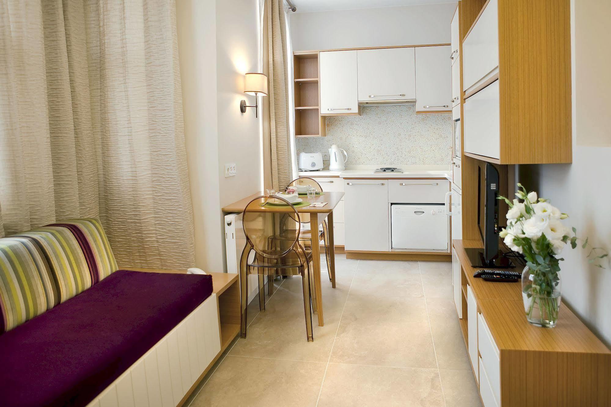 Big Urban Stay Hotel Istanbul Exterior photo