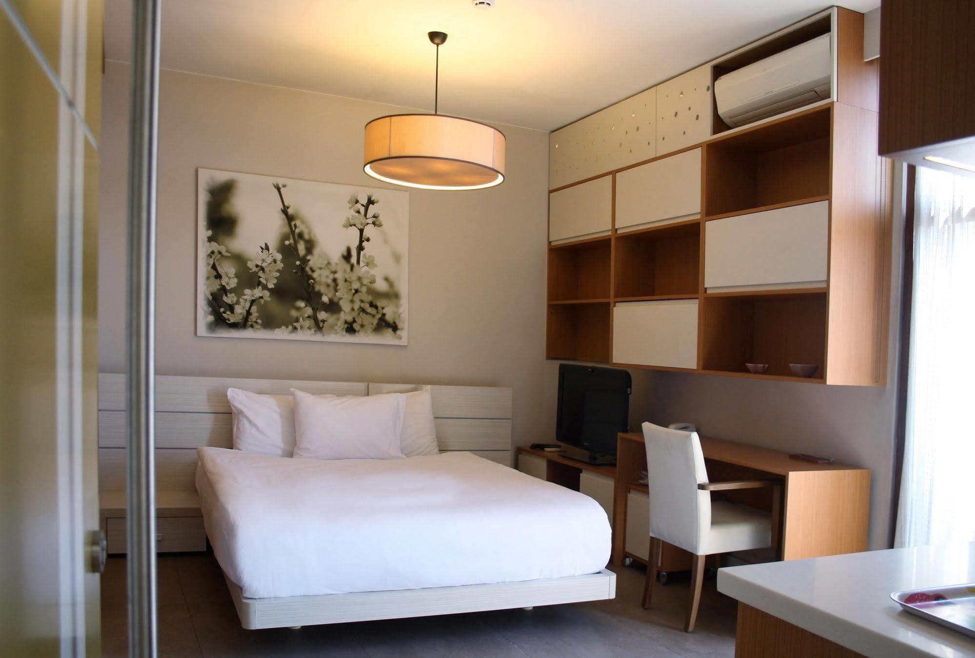 Big Urban Stay Hotel Istanbul Exterior photo